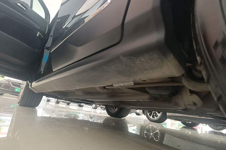 Used Peugeot 3008 2016 1.6THP Automatic Standard Edition Left Side Sill