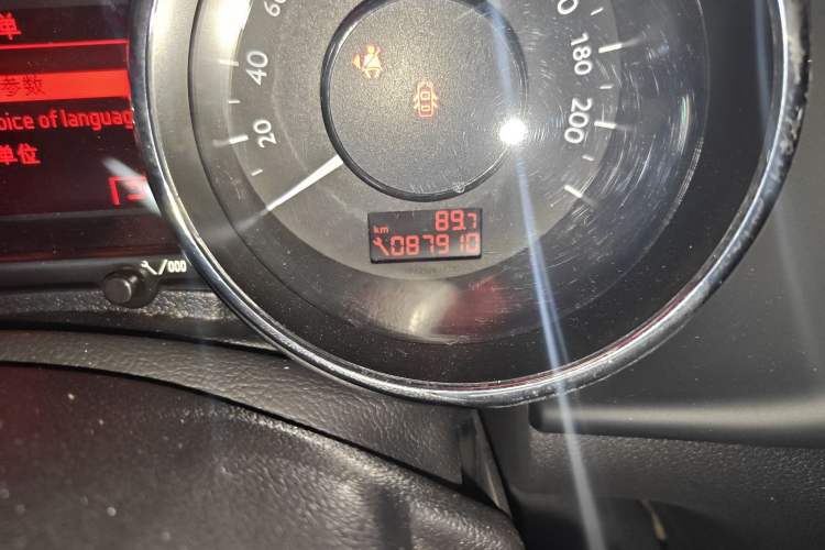 Used Peugeot 3008 2016 1.6THP Automatic Prestige Edition Odometer Close Up
