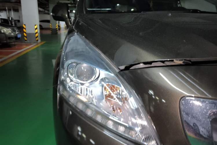 Used Peugeot 3008 2016 2.0L Automatic Classic Edition Right Front Headlight