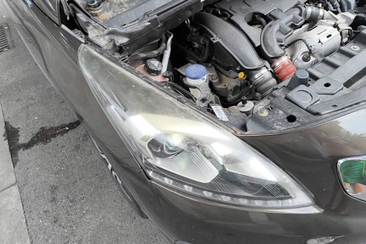 Used Peugeot 3008 2016 1.6THP Automatic Prestige Edition Right Front Headlight