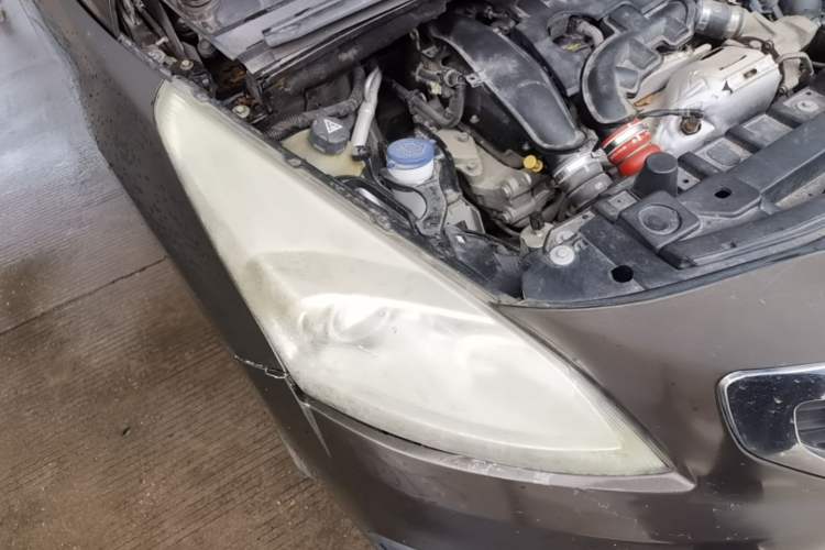 Used Peugeot 3008 2016 1.6THP Automatic Classic Edition Right Front Headlight