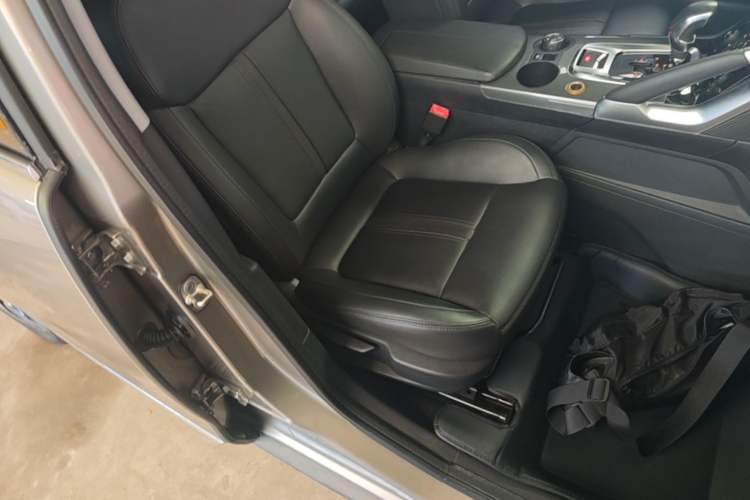 Used Peugeot 3008 2016 1.6THP Automatic Trend Edition Right Front Seat