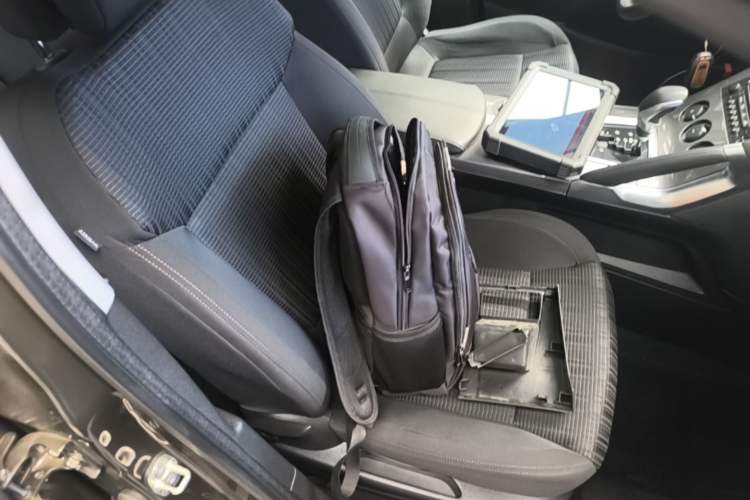 Used Peugeot 3008 2016 1.6THP Automatic Classic Edition Right Front Seat