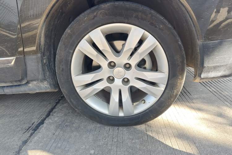 Used Peugeot 3008 2016 2.0L Automatic Classic Edition Right Front Wheel Hub