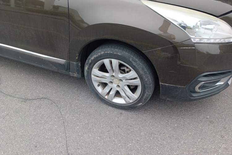 Used Peugeot 3008 2016 1.6THP Automatic Classic Edition Right Front Wheel Hub