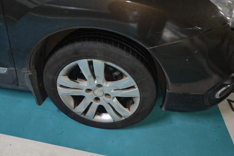 Used Peugeot 3008 2016 2.0L Automatic Standard Edition Right Front Wheel Hub