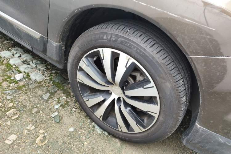 Used Peugeot 3008 2016 2.0L Automatic Trend Edition Right Front Wheel Hub