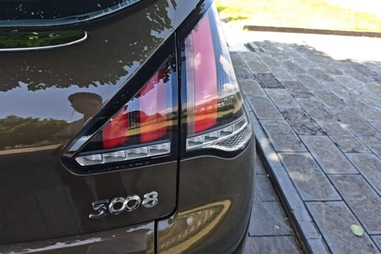 Used Peugeot 3008 2016 2.0L Automatic Trend Edition Right Rear Taillight