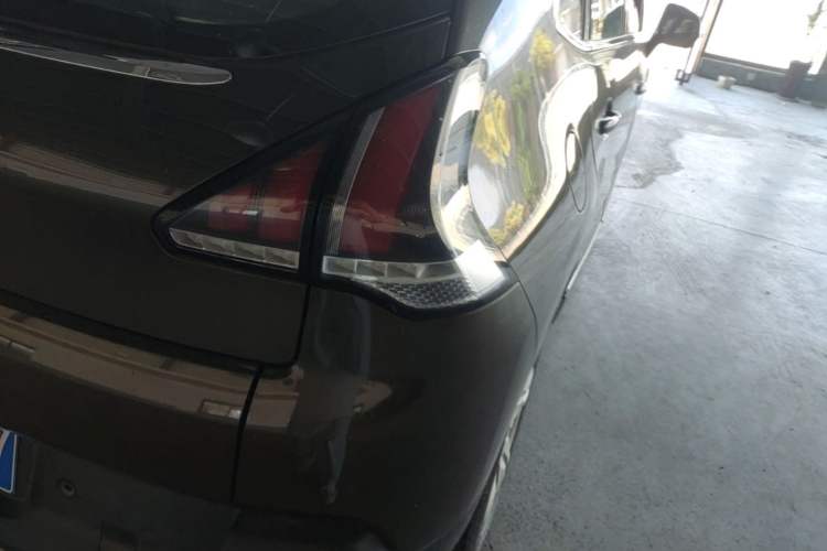 Used Peugeot 3008 2016 1.6THP Automatic Classic Edition Right Rear Taillight