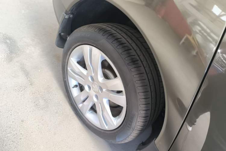 Used Peugeot 3008 2016 1.6THP Automatic Classic Edition Right Rear Wheel Hub