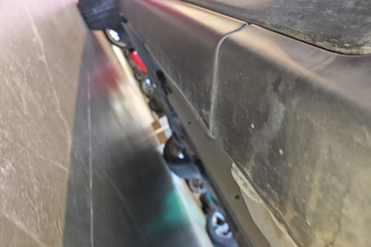 Used Peugeot 3008 2016 1.6THP Automatic Standard Edition Right Side Sill