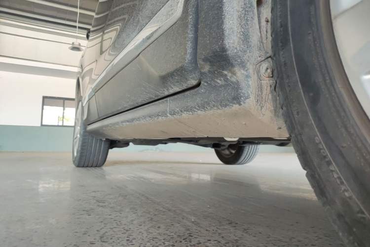 Used Peugeot 3008 2016 1.6THP Automatic Classic Edition Right Side Sill