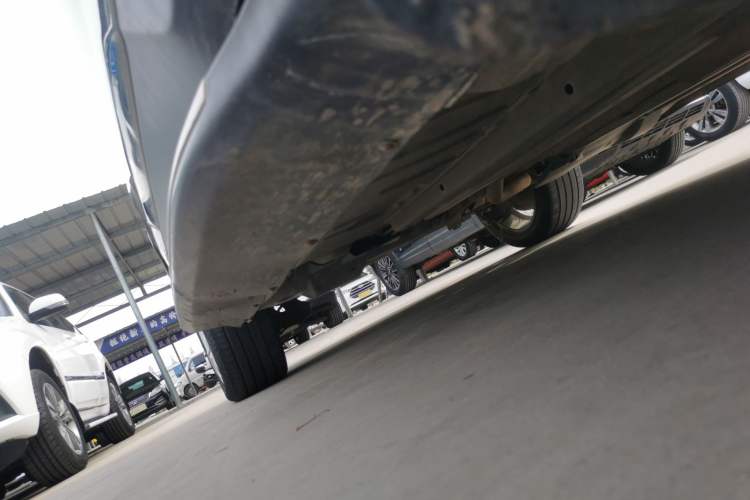 Used Peugeot 3008 2016 2.0L Automatic Classic Edition Right Side Sill