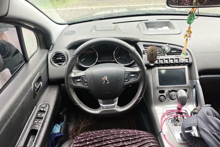 Used Peugeot 3008 2016 1.6THP Automatic Prestige Edition Steering Wheel