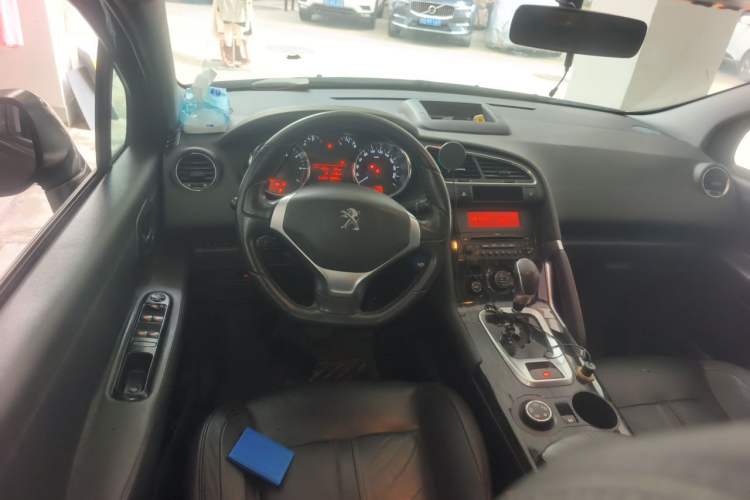 Used Peugeot 3008 2016 1.6THP Automatic Trend Edition Steering Wheel
