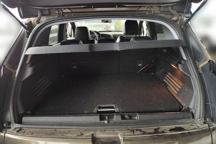Used Peugeot 3008 2016 1.6THP Automatic Classic Edition Trunk