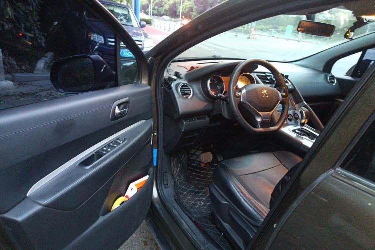 Used Peugeot 3008 2016 1.6THP Automatic Standard Edition Driver Seat
