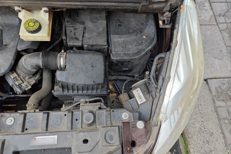 Used Peugeot 3008 2016 2.0L Automatic Classic Edition Engine Bay Left