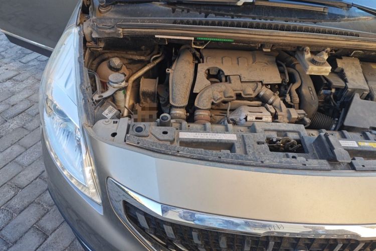 Used Peugeot 3008 2016 1.6THP Automatic Classic Edition Engine Bay Right