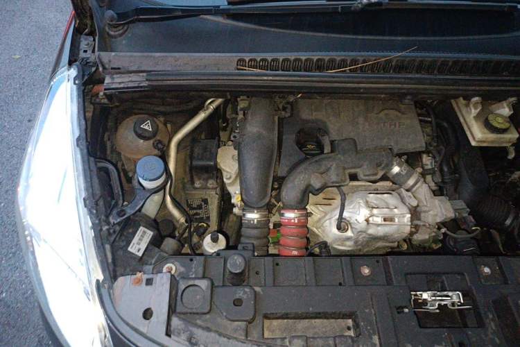 Used Peugeot 3008 2016 1.6THP Automatic Standard Edition Engine Bay Right