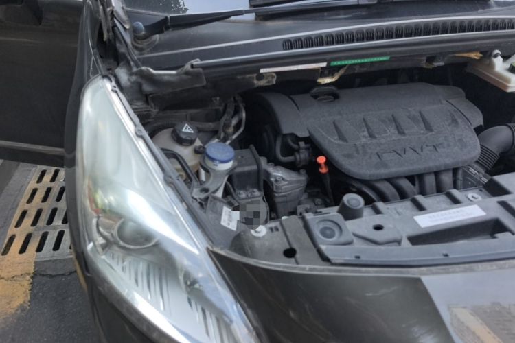 Used Peugeot 3008 2016 2.0L Automatic Classic Edition Engine Bay Right