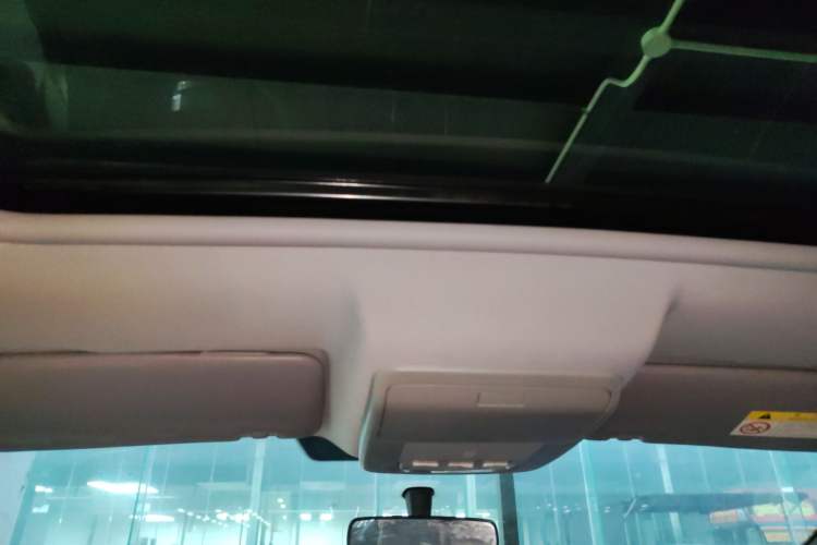 Used Peugeot 3008 2016 1.6THP Automatic Trend Edition Headliner