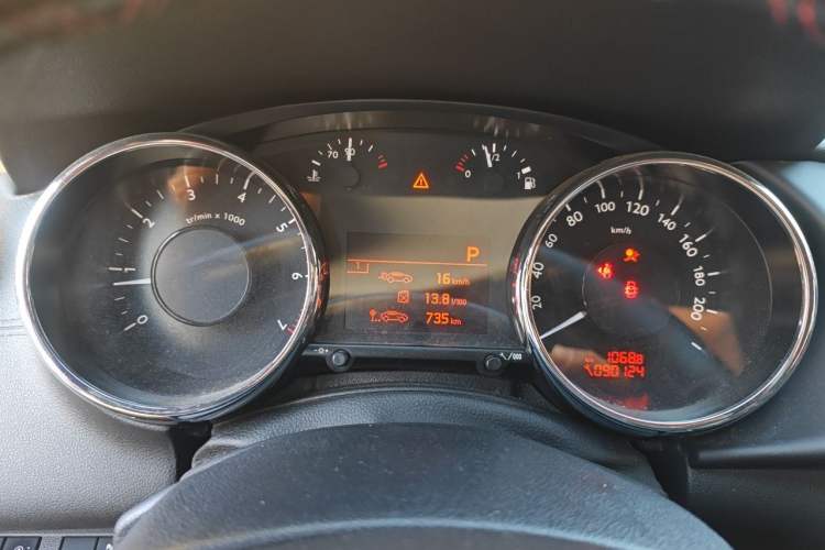 Used Peugeot 3008 2016 1.6THP Automatic Classic Edition Instrument Cluster