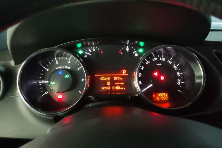 Used Peugeot 3008 2016 1.6THP Automatic Trend Edition Instrument Cluster
