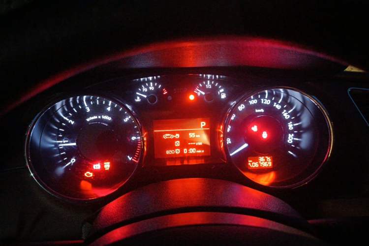 Used Peugeot 3008 2016 1.6THP Automatic Standard Edition Instrument Cluster