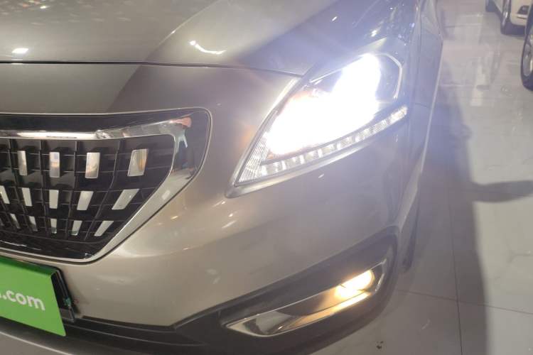Used Peugeot 3008 2016 1.6THP Automatic Trend Edition Left Front Headlight