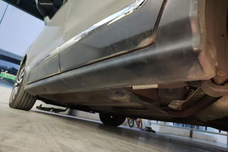Used Peugeot 3008 2016 1.6THP Automatic Trend Edition Left Side Sill