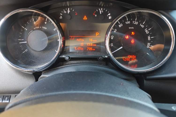 Used Peugeot 3008 2016 1.6THP Automatic Classic Edition Odometer Close Up