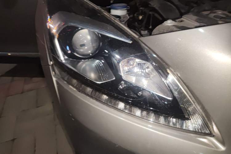 Used Peugeot 3008 2016 1.6THP Automatic Trend Edition Right Front Headlight