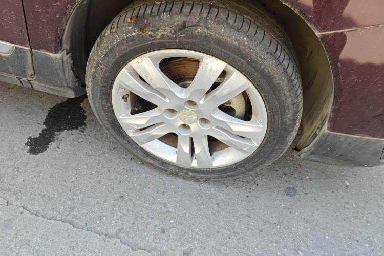Used Peugeot 3008 2016 2.0L Automatic Classic Edition Right Front Wheel Hub