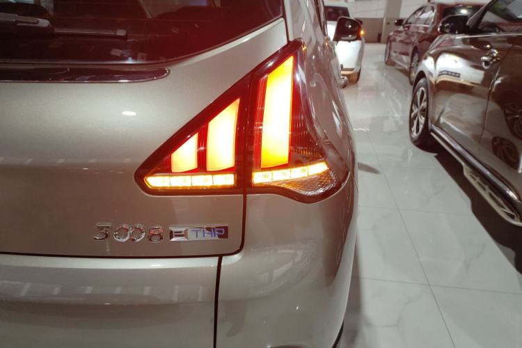 Used Peugeot 3008 2016 1.6THP Automatic Trend Edition Right Rear Taillight