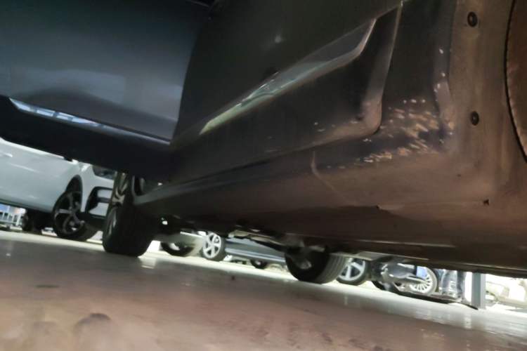 Used Peugeot 3008 2016 1.6THP Automatic Trend Edition Right Side Sill