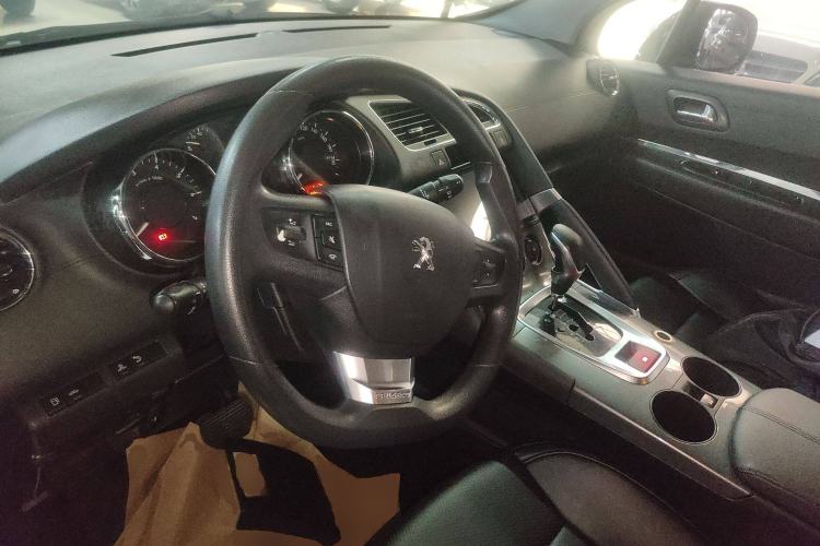 Used Peugeot 3008 2016 2.0L Automatic Classic Edition Steering Wheel