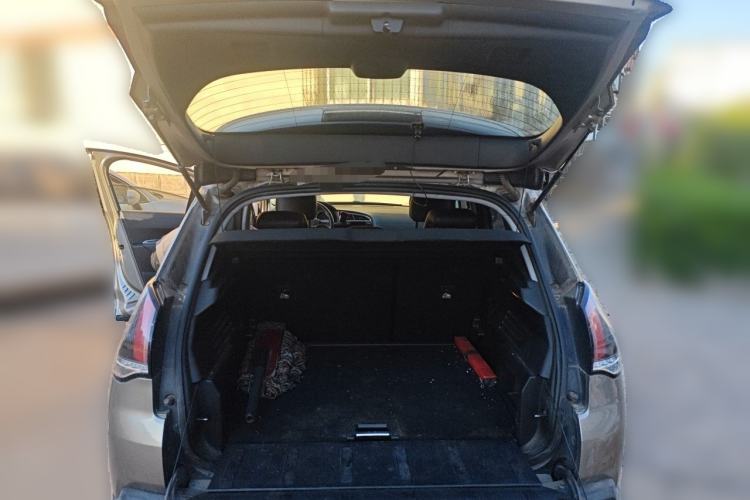 Used Peugeot 3008 2016 1.6THP Automatic Classic Edition Trunk