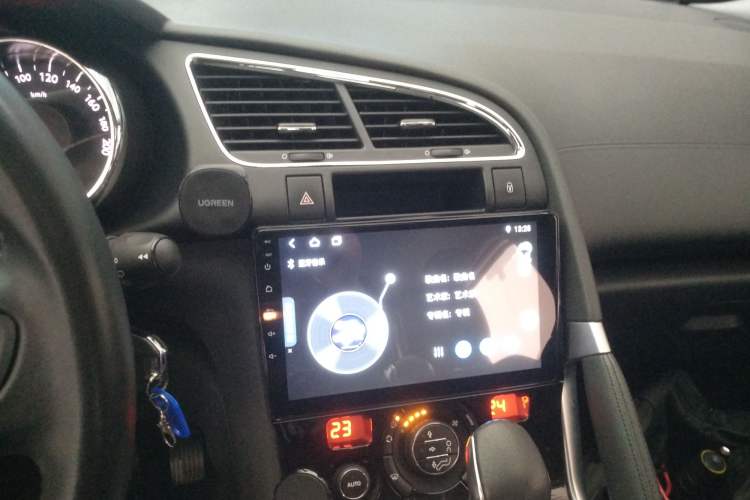 Used Peugeot 3008 2016 1.6THP Automatic Trend Edition Audio And AC Panel