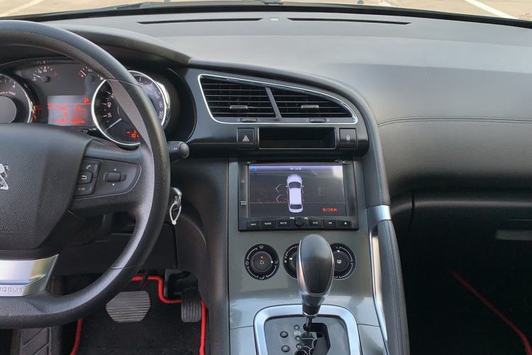 Used Peugeot 3008 2016 2.0L Automatic Classic Edition Audio And AC Panel