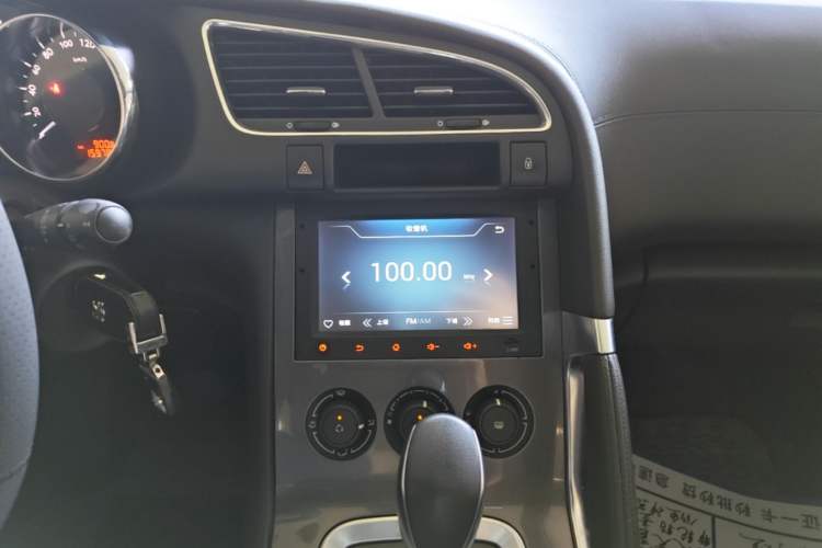 Used Peugeot 3008 2016 1.6THP Automatic Classic Edition Audio And AC Panel