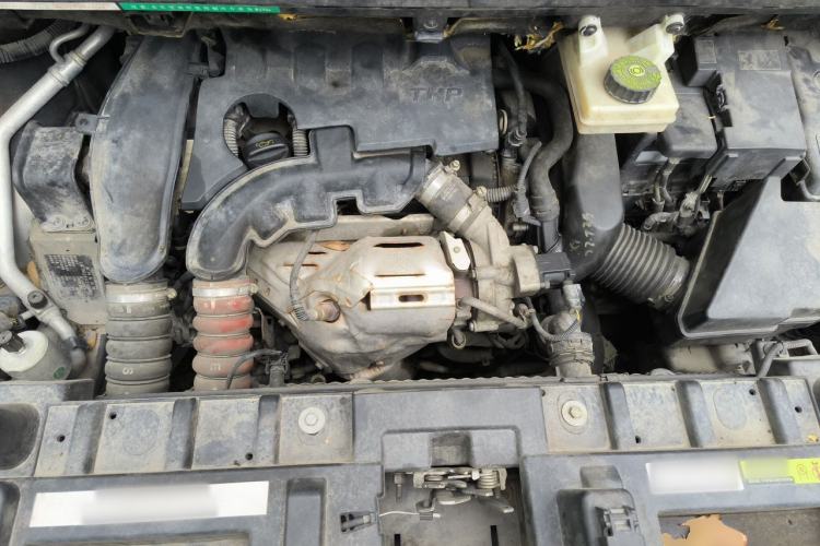 Used Peugeot 3008 2016 1.6THP Automatic Classic Edition Engine Bay
