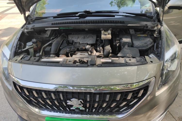Used Peugeot 3008 2016 1.6THP Automatic Prestige Edition Engine Bay