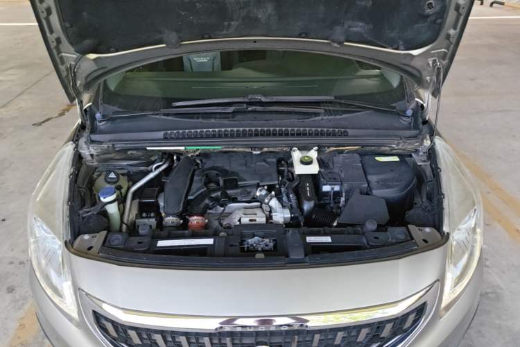 Used Peugeot 3008 2016 1.6THP Automatic Classic Edition Engine Bay