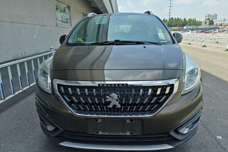 Used Peugeot 3008 2016 2.0L Manual Classic Edition Front