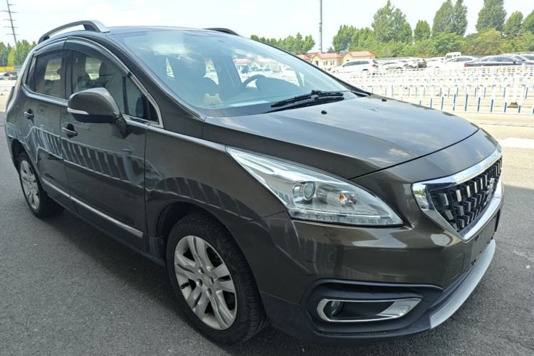 Used Peugeot 3008 2016 2.0L Manual Classic Edition Front Right 45 Deg