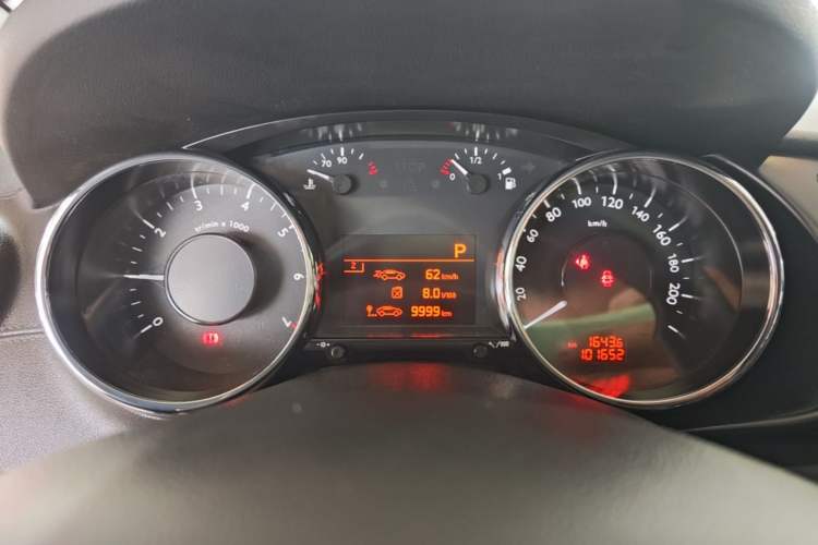 Used Peugeot 3008 2016 2.0L Automatic Classic Edition Instrument Cluster