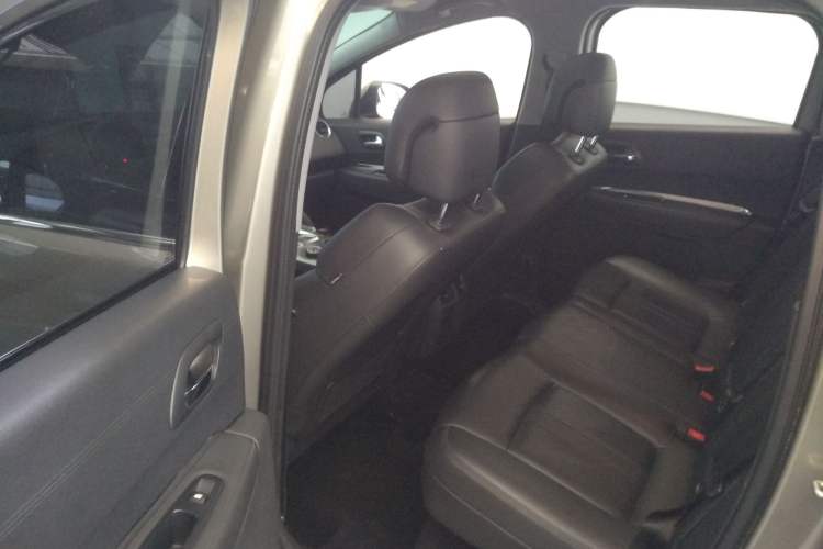 Used Peugeot 3008 2016 1.6THP Automatic Trend Edition Interior 4