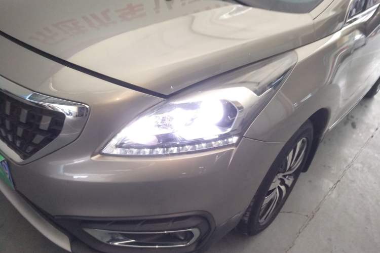 Used Peugeot 3008 2016 1.6THP Automatic Trend Edition Left Front Headlight