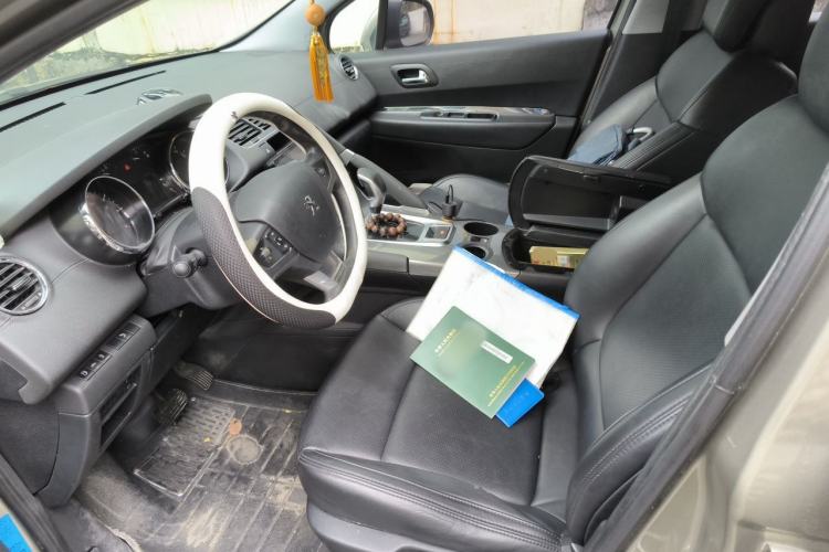 Used Peugeot 3008 2016 1.6THP Automatic Classic Edition Left Front Seat